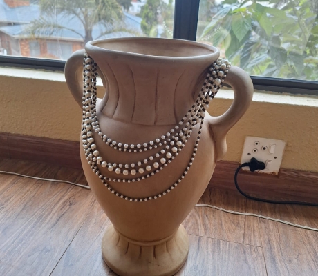 (ALB 25/4 - No:87) - Greek style Vase with beads