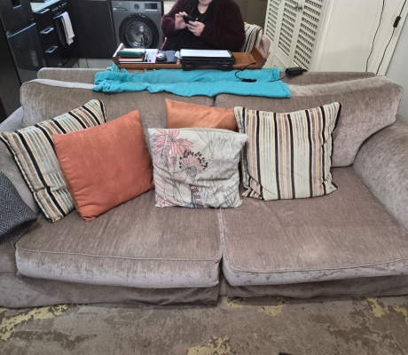 Weatherlys lounge suite WAS R4000 NOW R3200  - (A Paulshof)