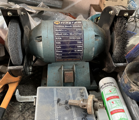(27- SUIDEROORD)- FRAGRAM BENCH 150MM BENCH GRINDER- R 400