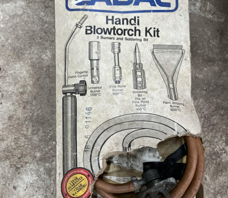 (70- SUIDEROORD)- CADAC HANDI BLOWTORCH KIT- R 150