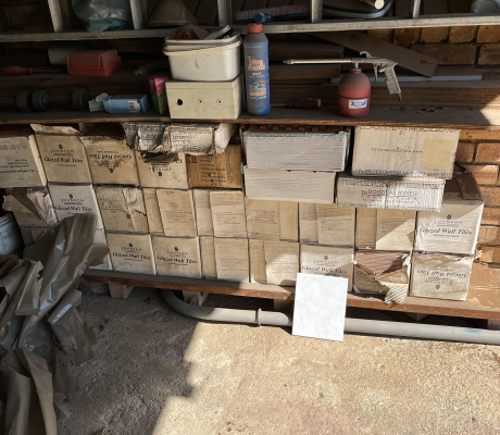 (151- S/OORD OB)- GLACED WALL TILES- R 2500