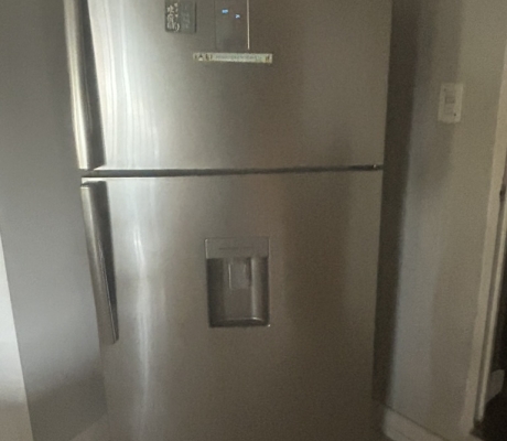 (ALB 25/4 - No:102) - Samsung fridge/freezer