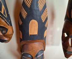 (H 47- S/OORD)- VARIOUS AFRICAN MASKS- R POD(H 47- S/OORD)- VARIOUS AFRICAN MASKS- R POD