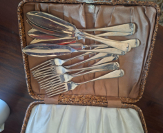 (Brakpan ) - Fish cutlery set  R 600