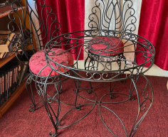 (H 11- S/OORD)- VINTAGE RED PEACOCK  TABLE WITH 4 CHAIRS- R 4000