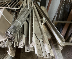 (29- SUIDEROORD)- GALVANIZED STRAIGHT HANGER WIRES - POD