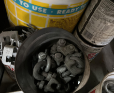 (98- SUIDEROORD)- VARIETY OF WIRE ROPE CLAMPS (ROUND TIN)-  POD