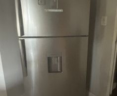 (ALB 25/4 - No:102) - Samsung fridge/freezer