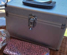 (GRM No:  25)  ALUMINIUM COSMETIC CASE    R 120